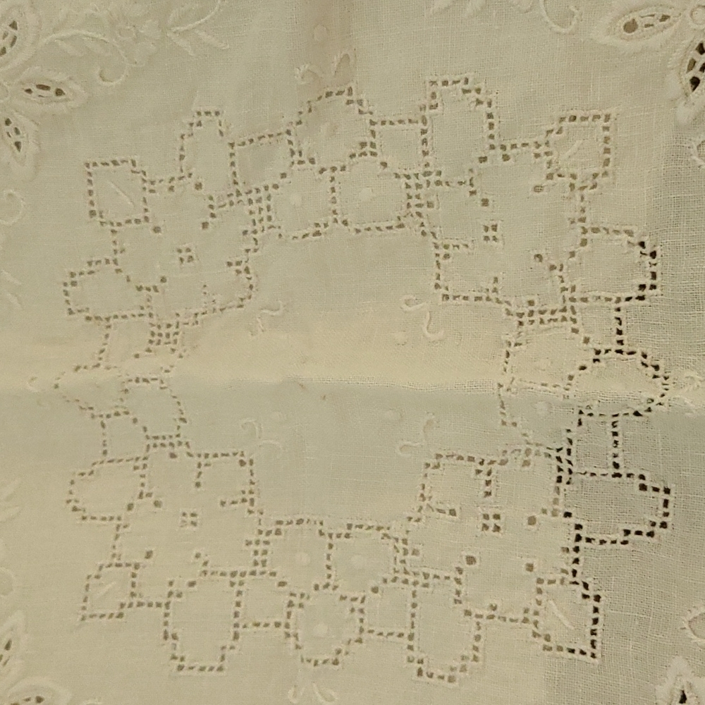 White linen pillow case - Picture 3 of 4